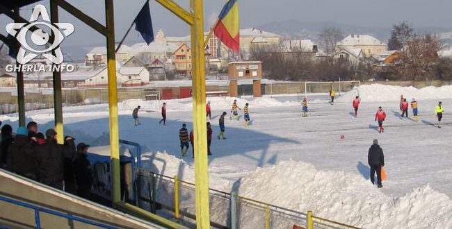 fotbal gherla stadion iarna zapada
