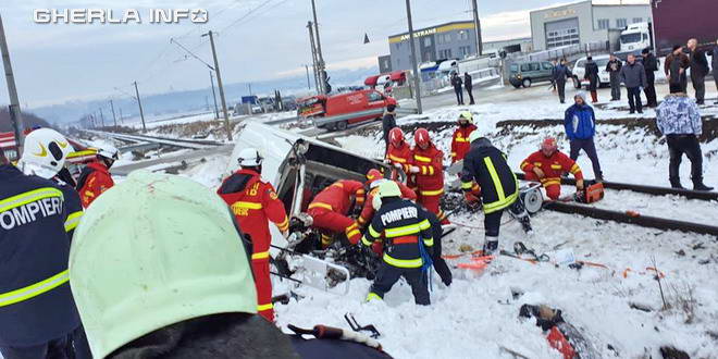 accident tren scheia suceava accelerat timisoara iasi