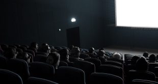 cinematograf sala film spectatori